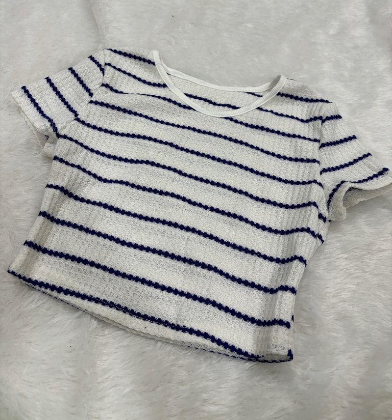 🎀 SALE 🎀 Cute Striped Crop Top