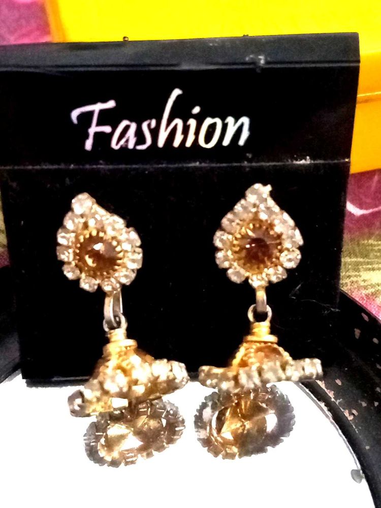 Golden Stone Earrings