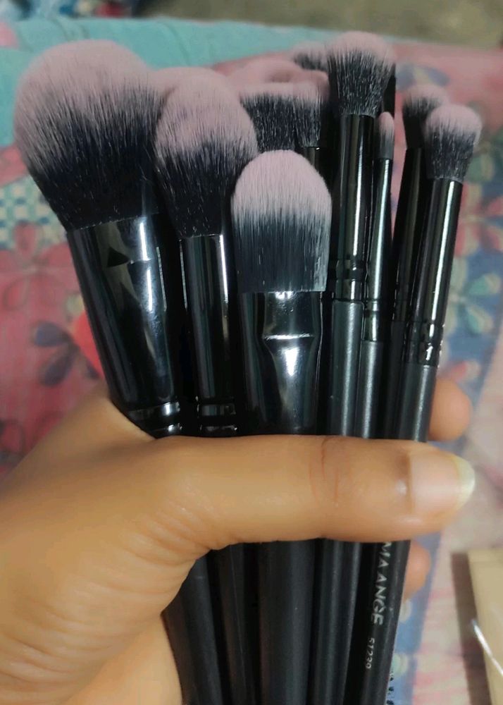 Makeup Brushes