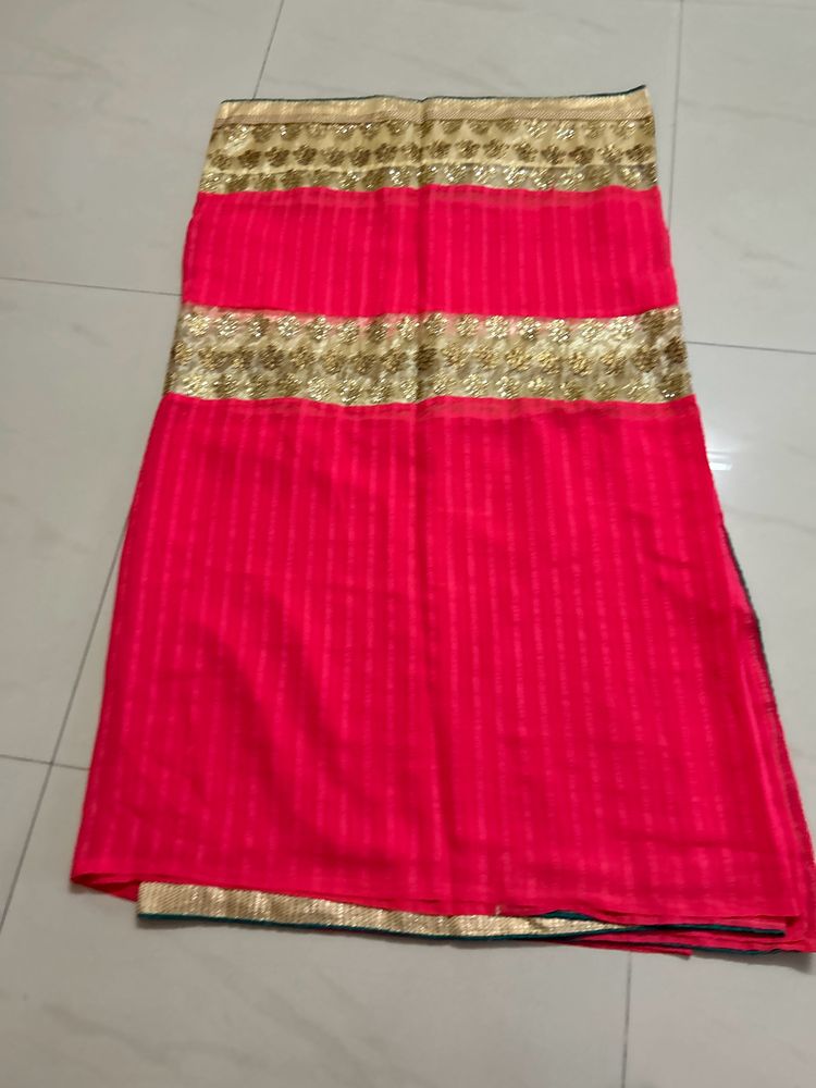 Womens Coral Colour Saree With Blouse