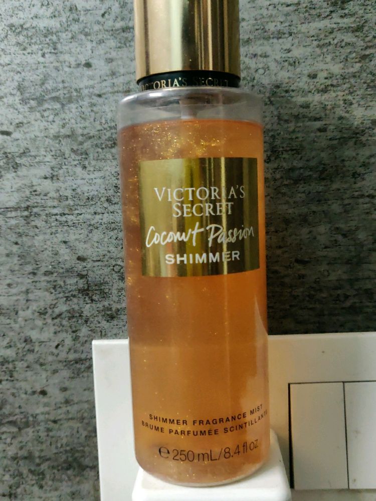 Victoria Secret Coconut Passion Shimmer Mist