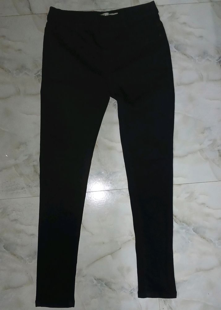 MAX solid Black Jeggings, M