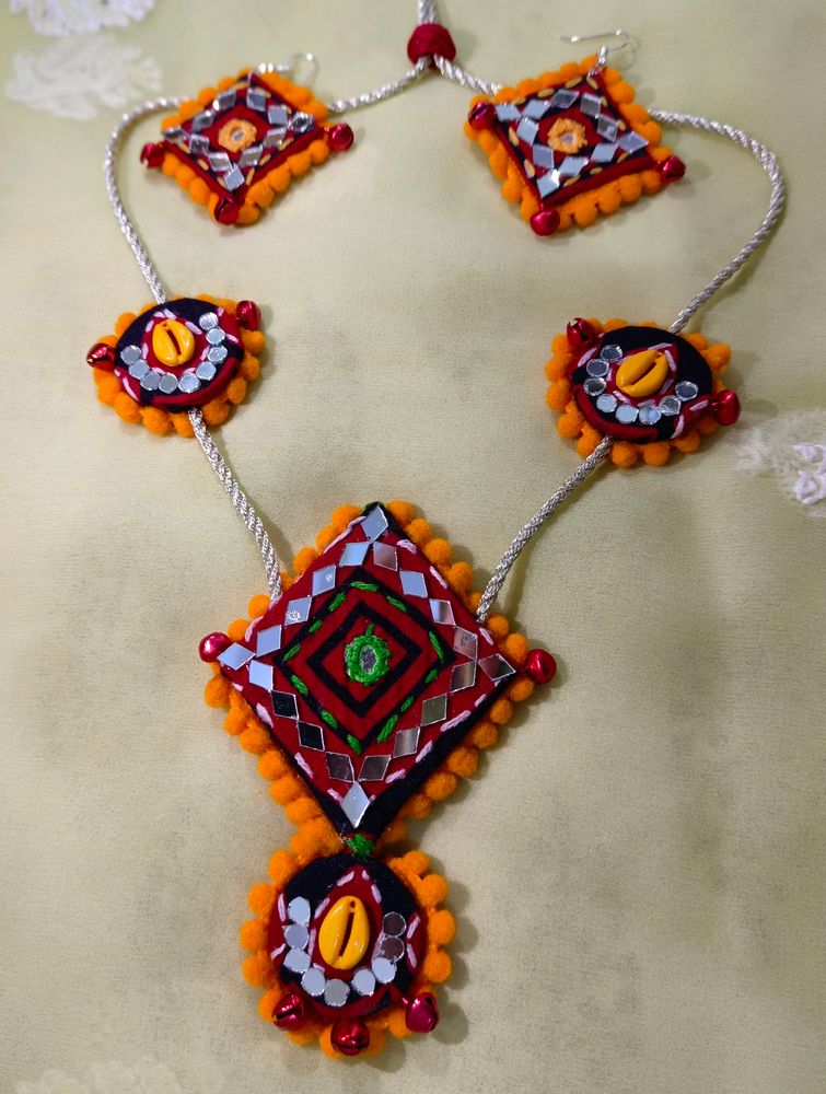 Necklace Set