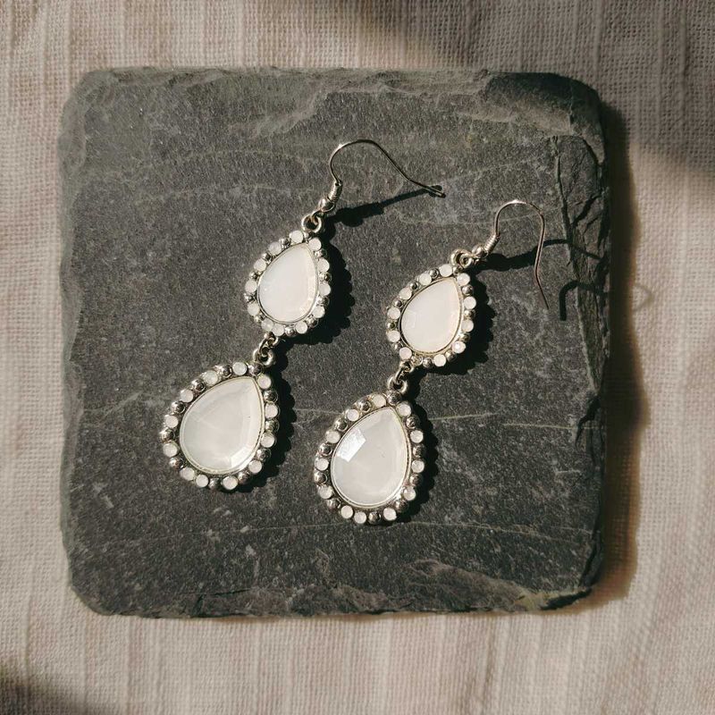 White Danglers