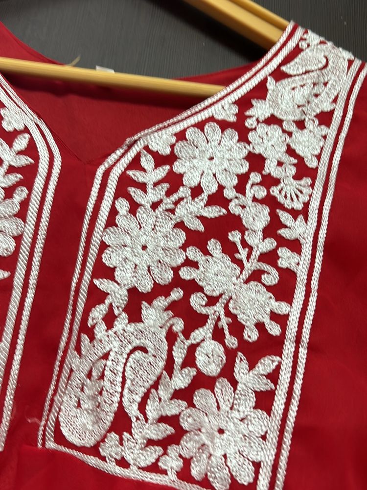 I Am Selling Red Chikankari Kurti