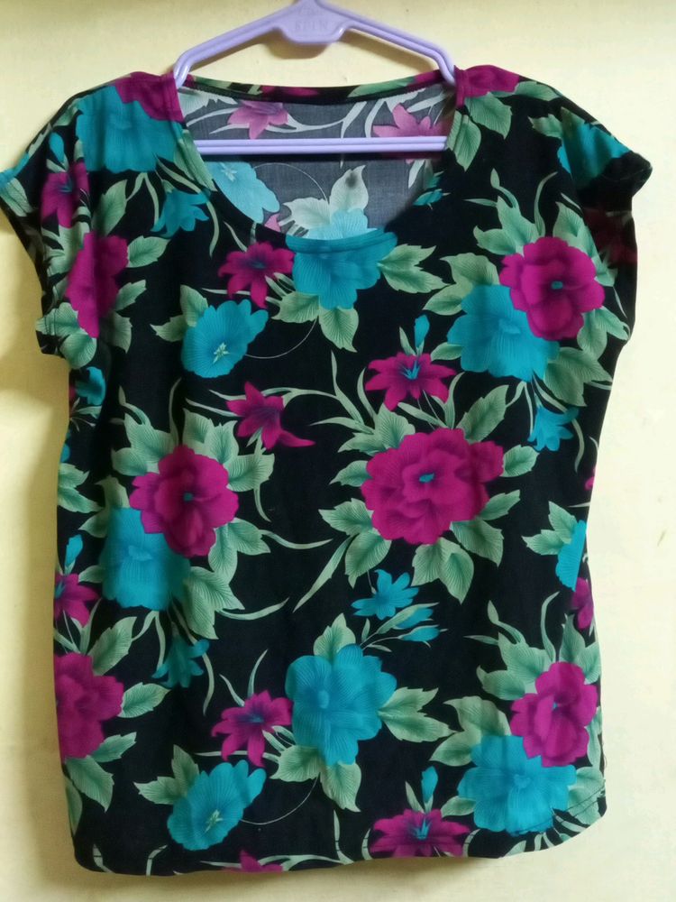 🌺🌼FLORAL WOMEN'S TOP🌸🌺