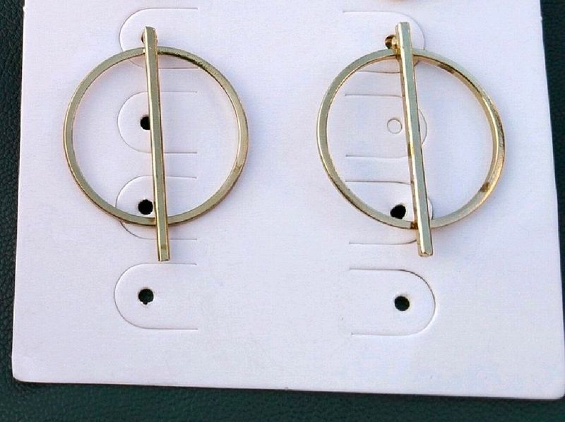 Unic Design Earrings 3 Pairs