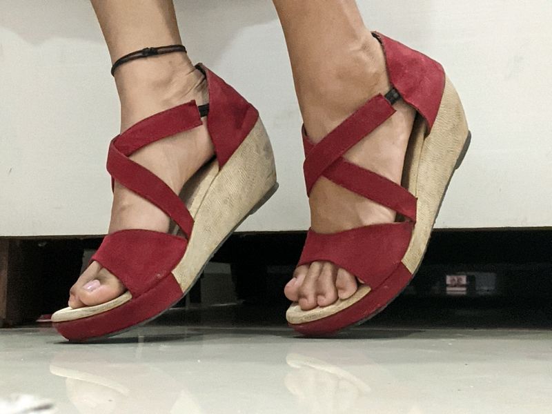 Maroon Wedge Heels