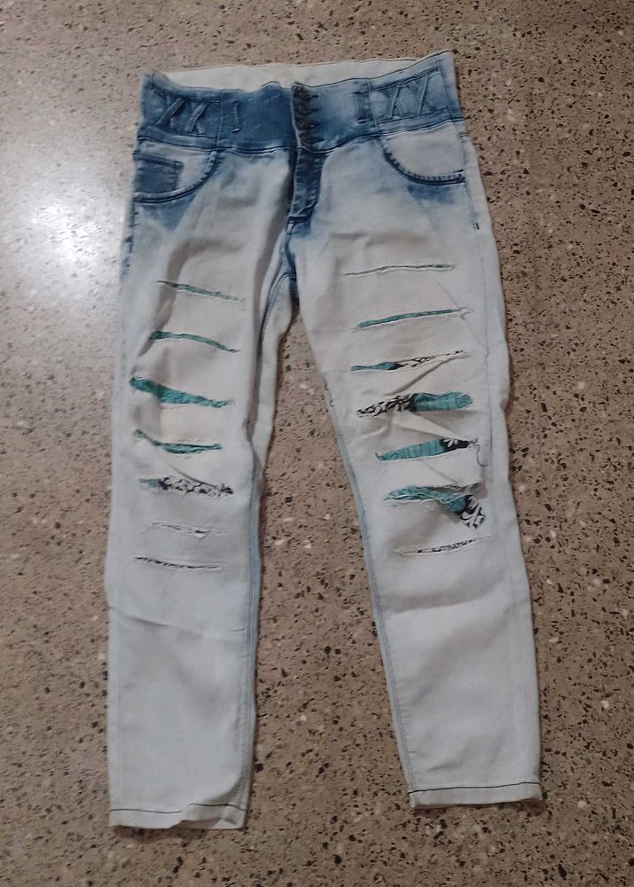 Ripped Jeans With Clothing In Between?