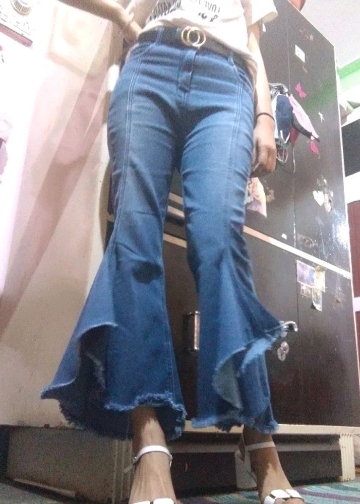 Pretty Graceful Women Jeans #latestjeans #trendy #trending #Latest