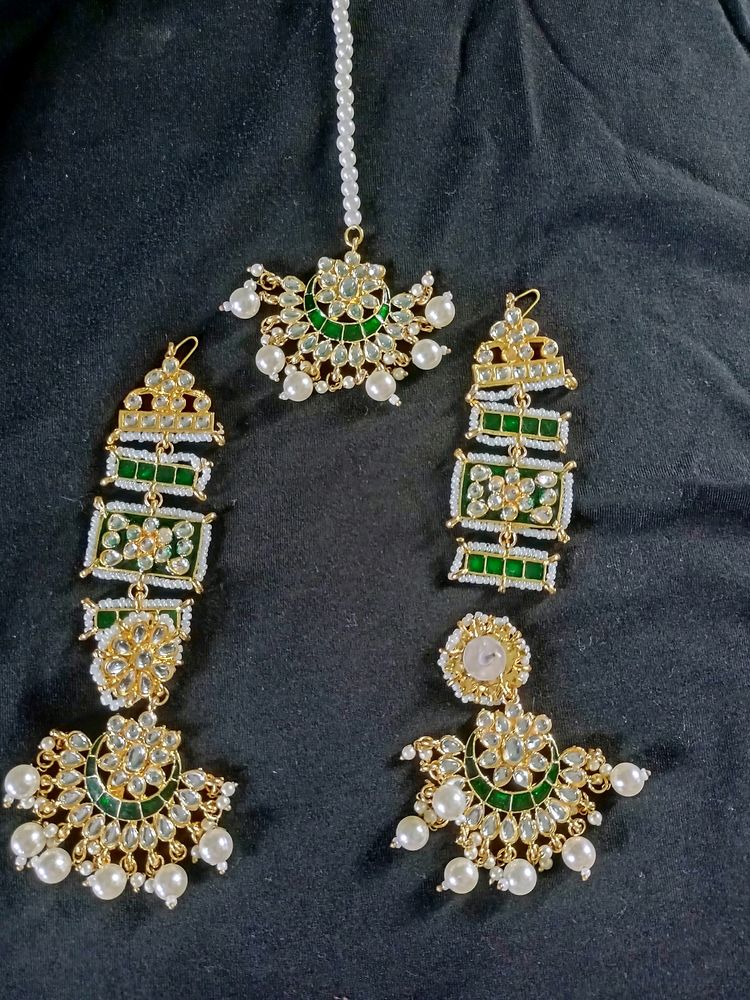 Beautiful Mangtika Earrings Set With Free Ring Bracelet