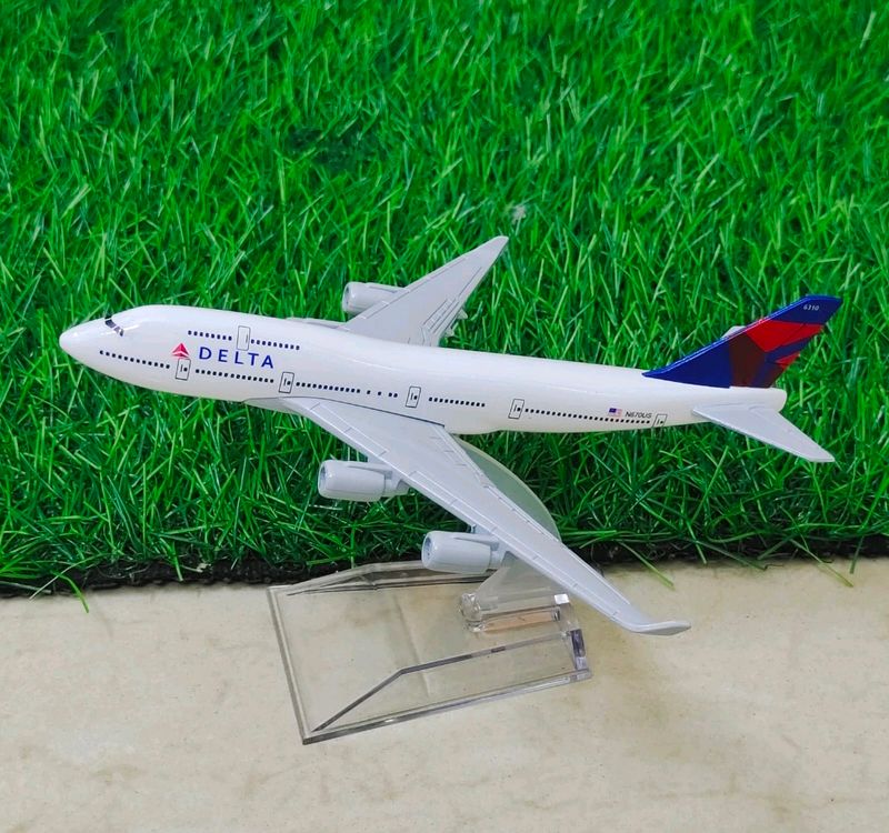 Delta Airlines Diecast Model