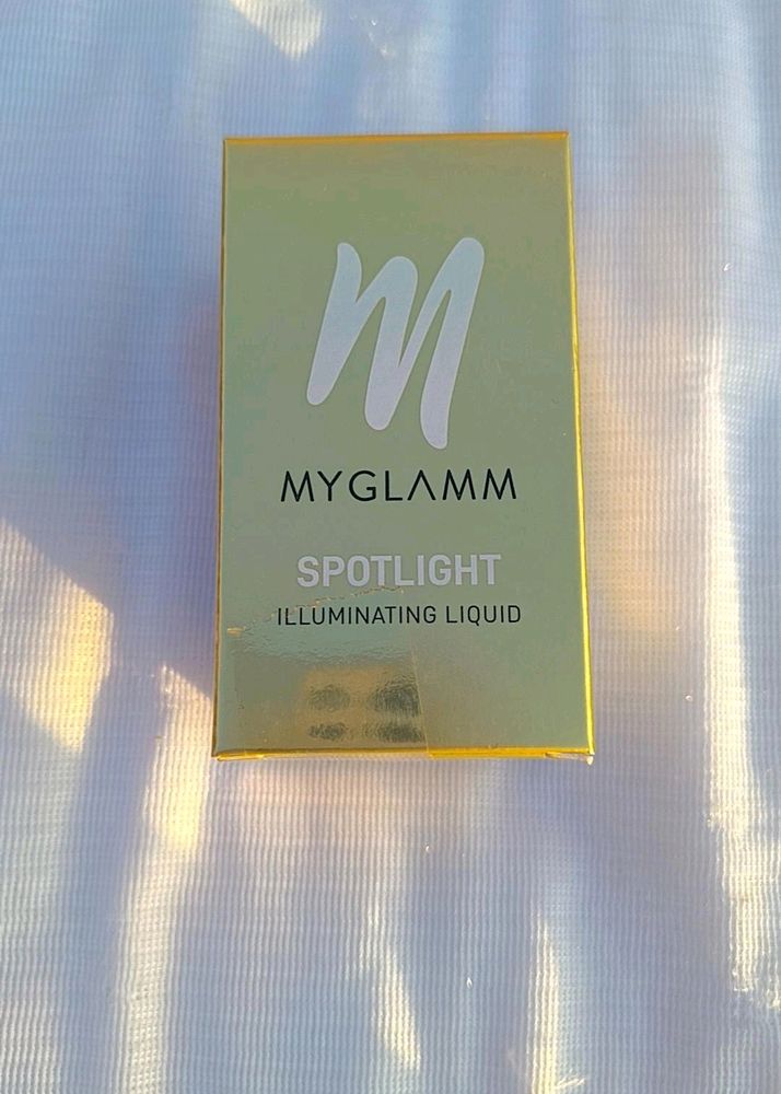 MyGlamm Illuminating Liquid