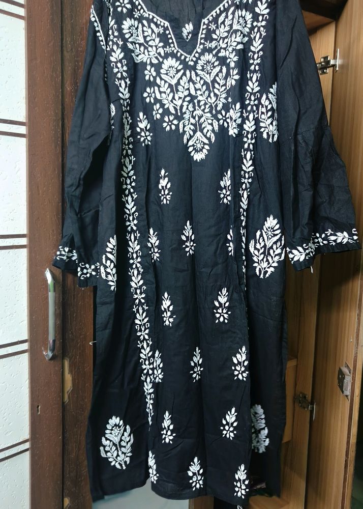 Chikankari Kurta With Straight Pant