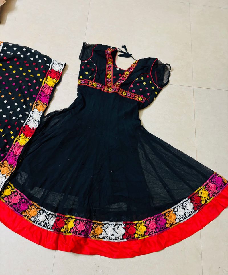 anarkali dress with dupatta