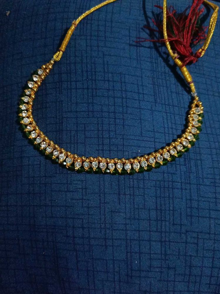 Necklace With Green Stone