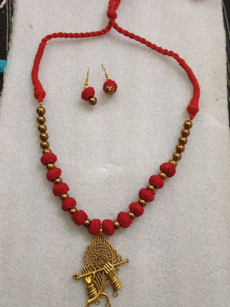 Krishna Pandil Set And Eyarring