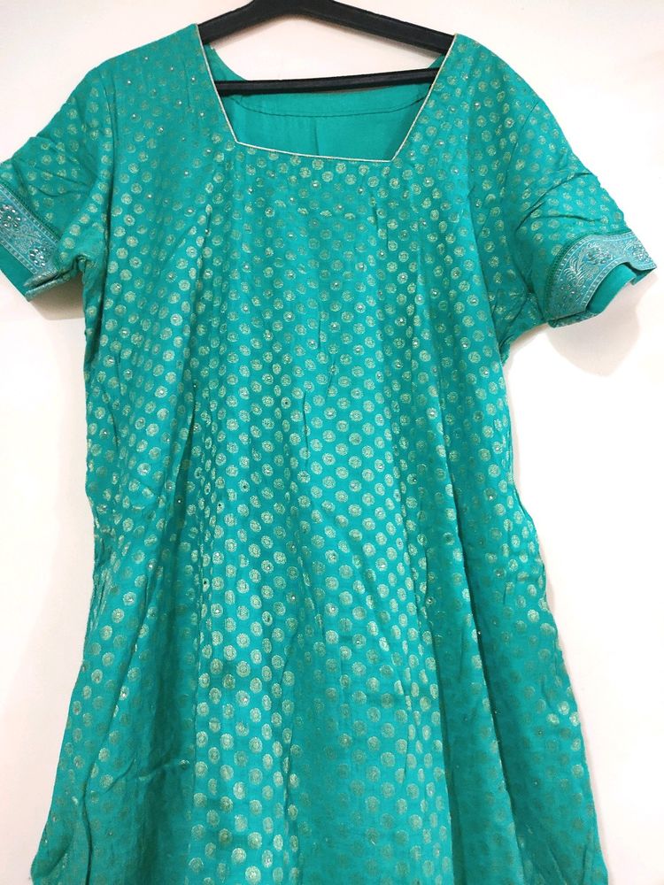 Beautiful Kurti With Salwar