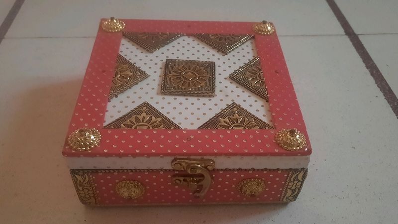 Pink Dry fruit Box