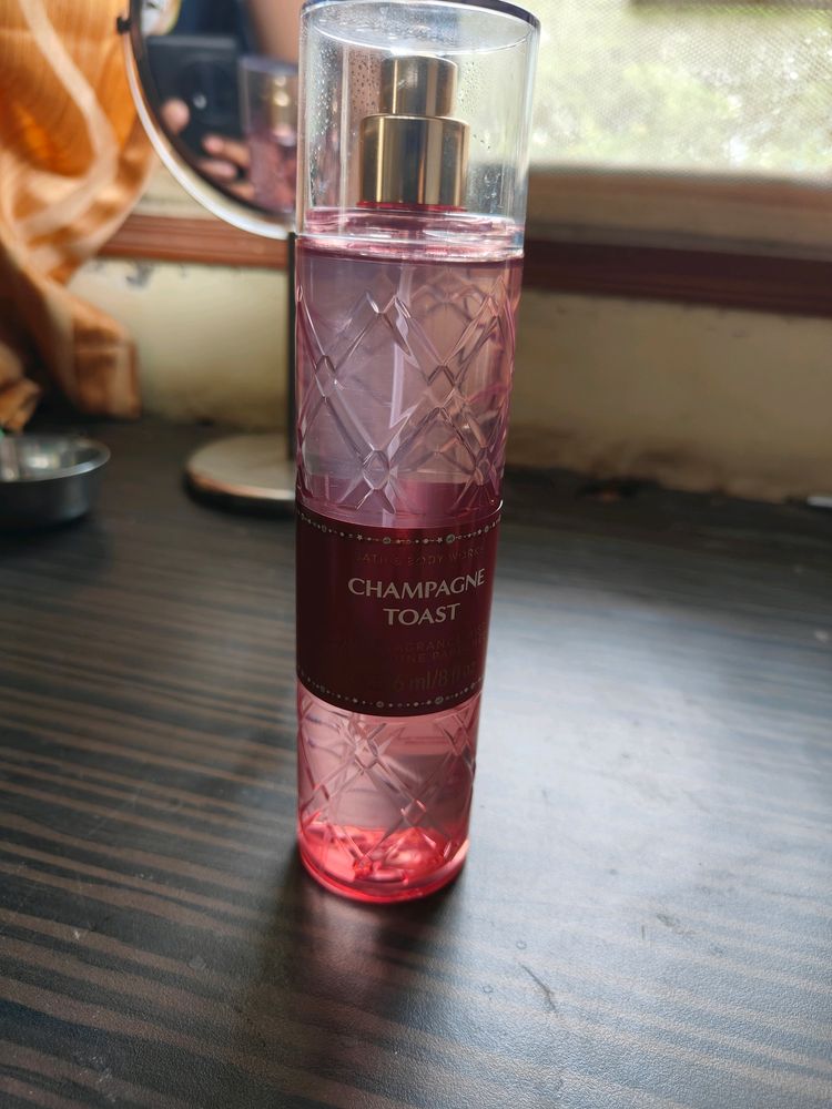 Bath And body Works Champagne Toast