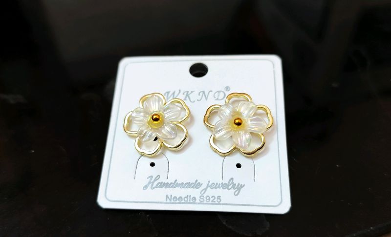 Beautiful Korean 3D Flower Stud Earring