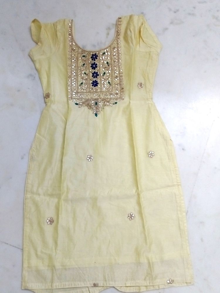 SILK BLEND ETHNIC KURTI