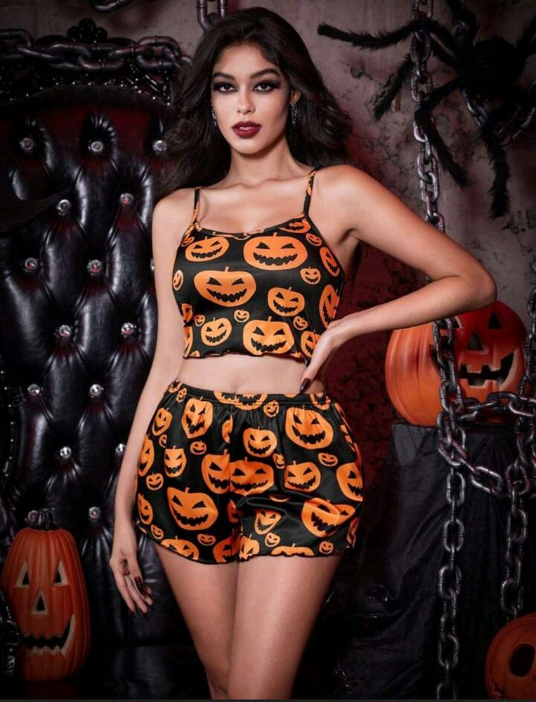 Halloween Crop Top 🎃💥 30% Off😍