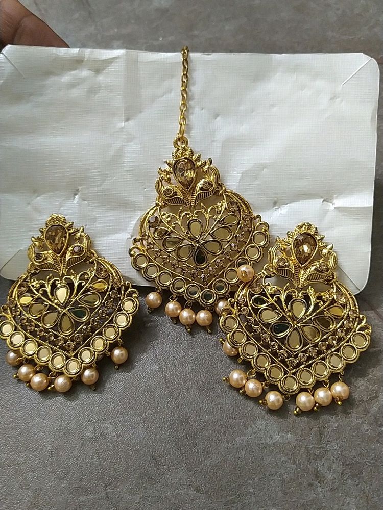 Mangtika And Earrings