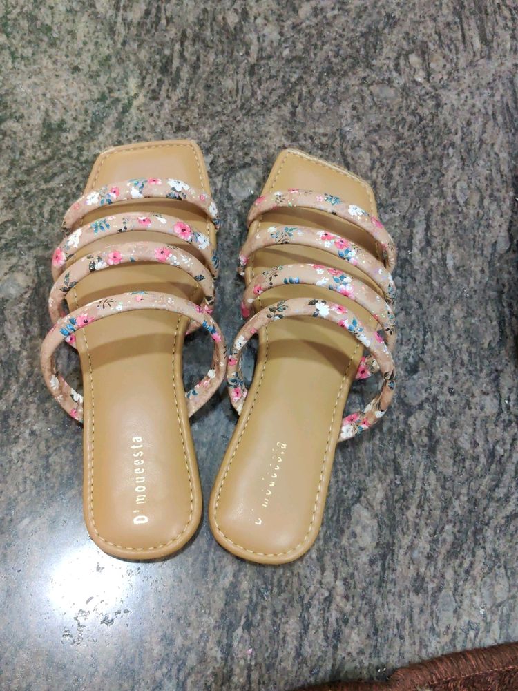 Flat Formal Chappal