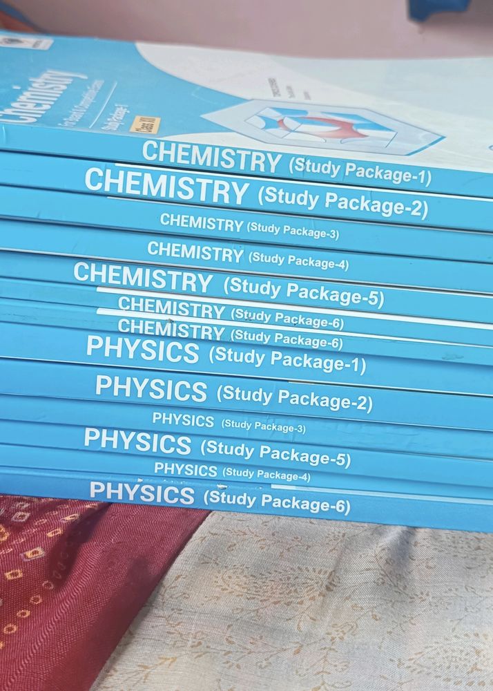 Class 12th Physics And Chemistry Aakash Module