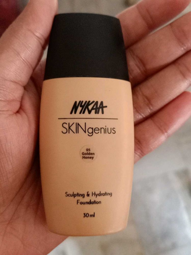 Hydrating Foundation - 05 Golden Honey