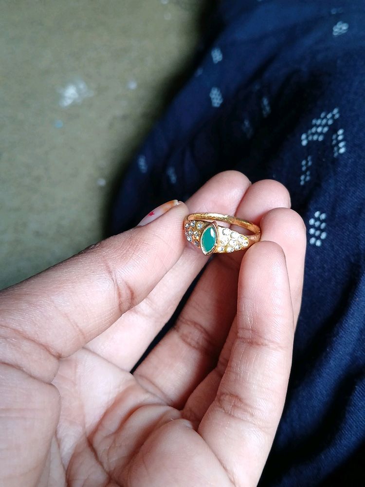 Girls Beautiful Ring With Green And White Stones