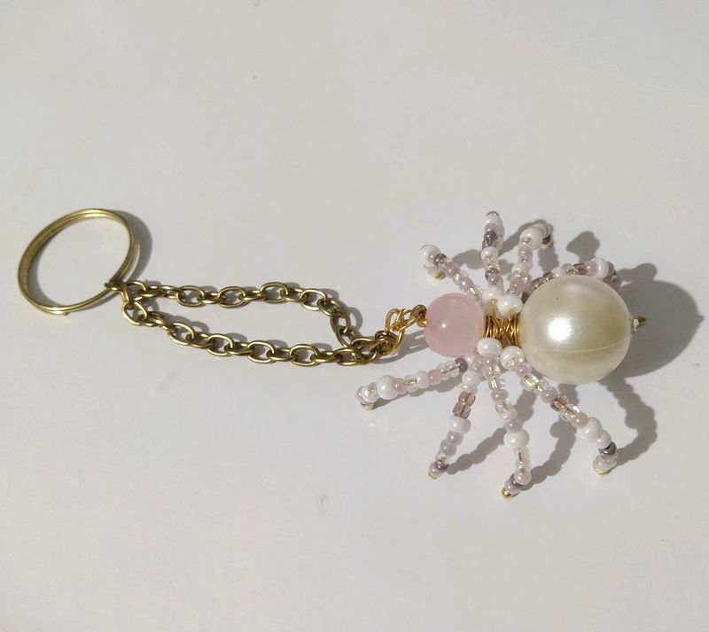 spidey keychain🕷️💗☁️gwen core <33