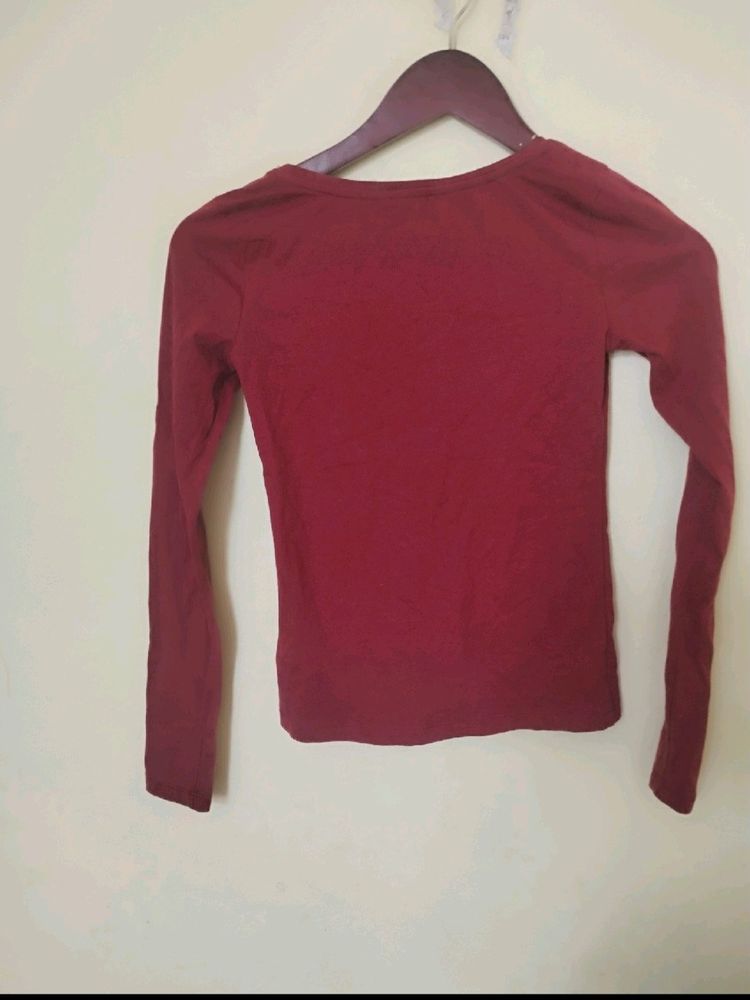 Maroon Fitted Full Sleeve Top New Condition