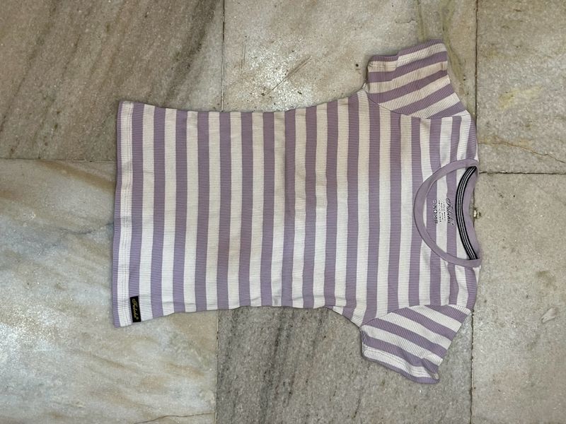 Lavender And White Crop Top Size S