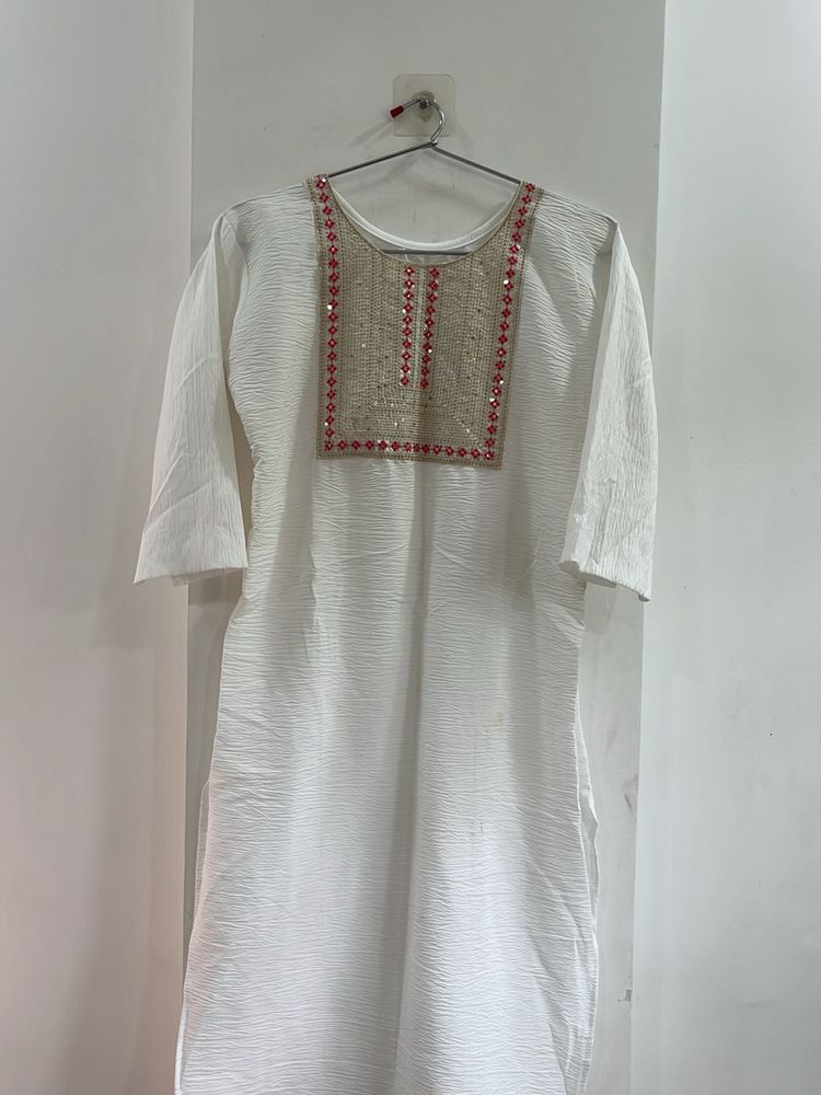 White Kurti