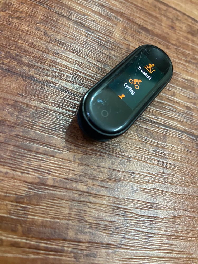 Mi Band 4 In Good Condition With Some Scratches