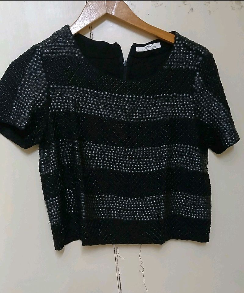 Black Mango Brand Top