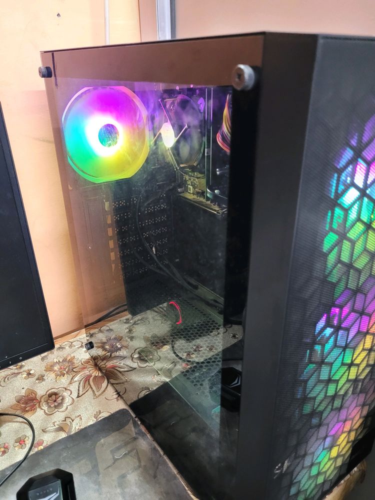 Desktop Pc RGB In Best Condition