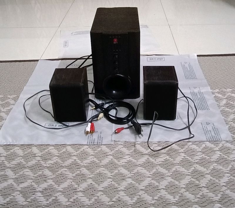 iBall Tarang 2.1 Channel Audio System