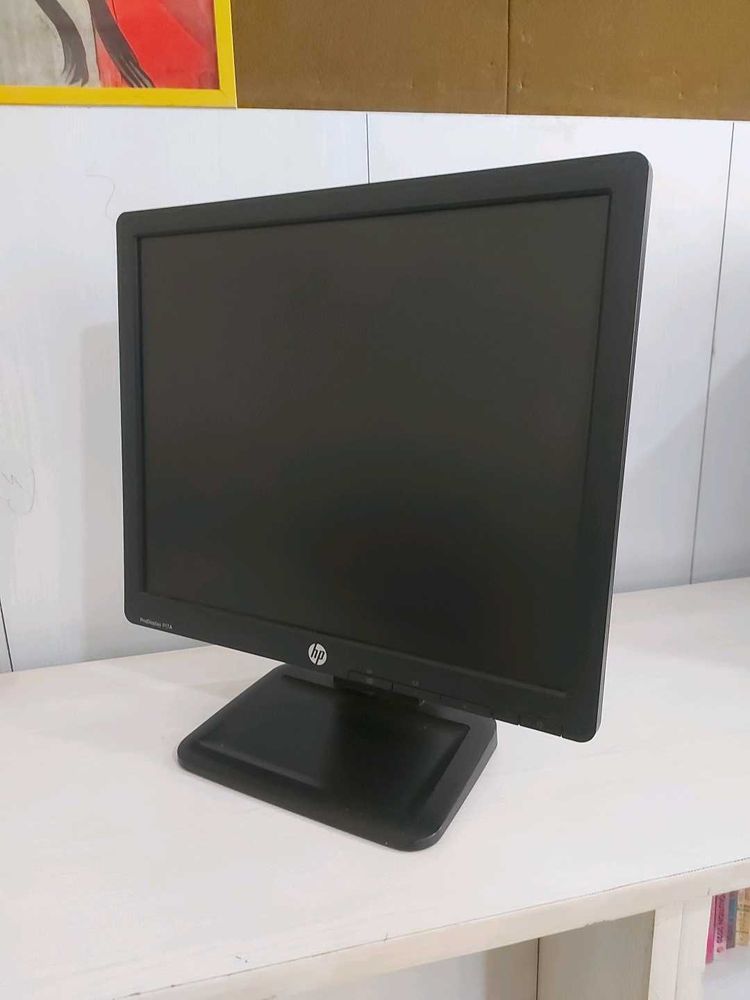 HP ProDisplay P17A 17 inch Widescreen LCD Monitor