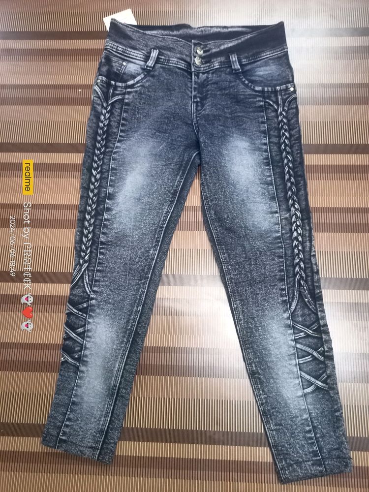 (K-26) 28 Size Slim Fit Denim Jeans