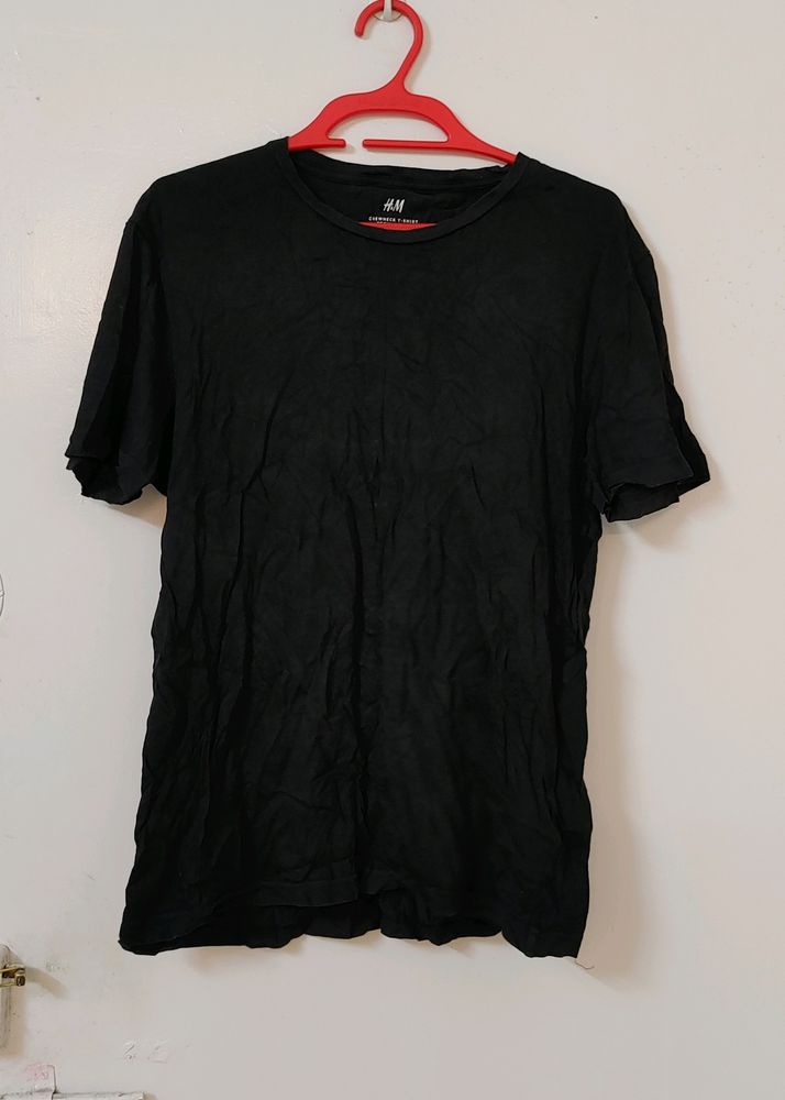 H&M Black Tshirt