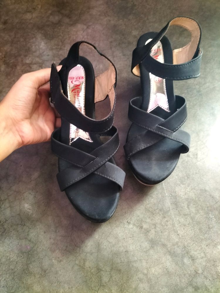 Black Paytwear Sandals 👡