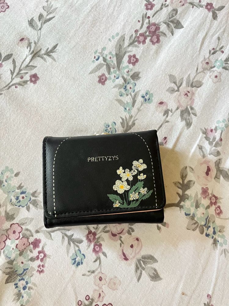 Black Wallet For Women