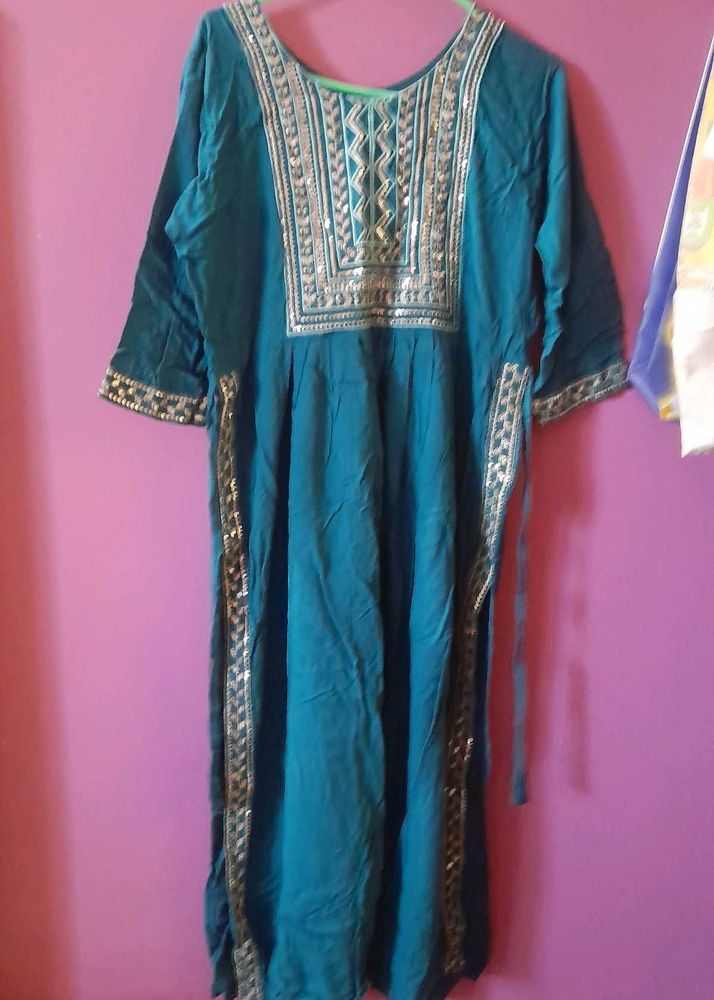 Naira Cut Kurti