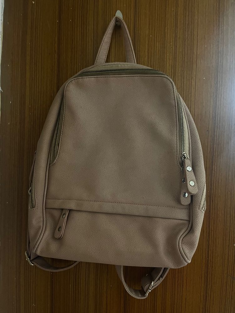 Dressberry Leather Backpack