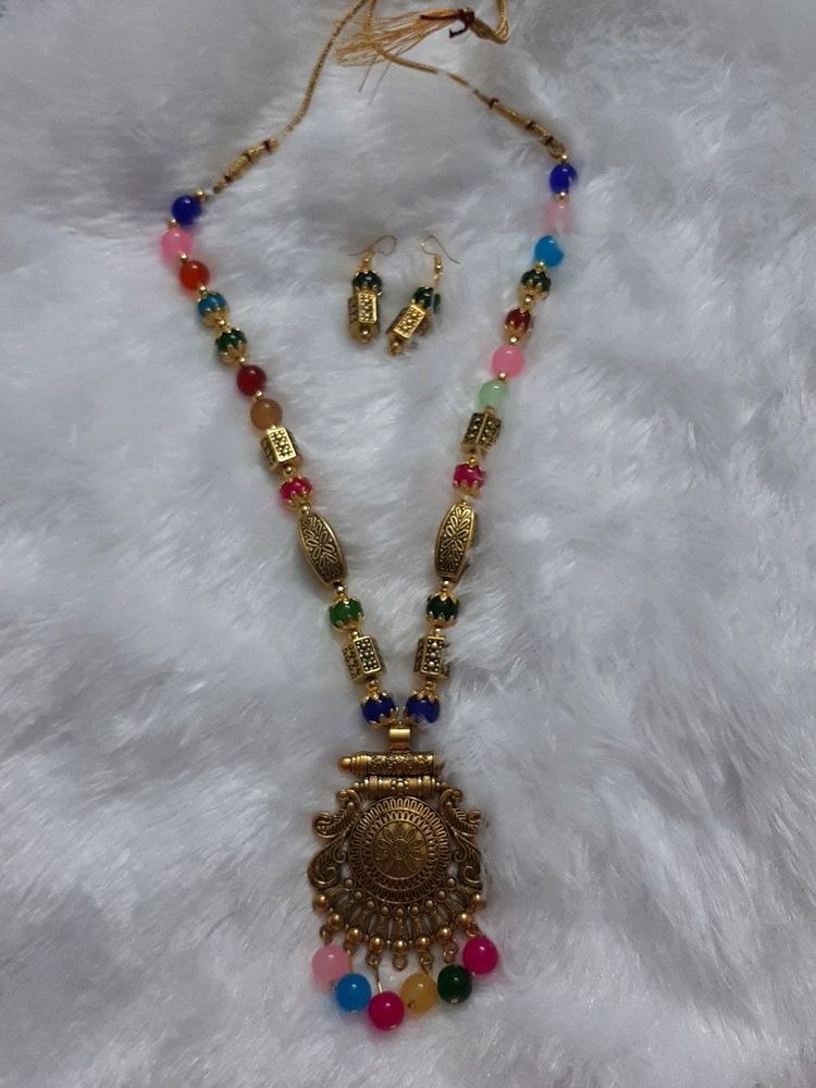 Beautiful Multicolour Necklace Set