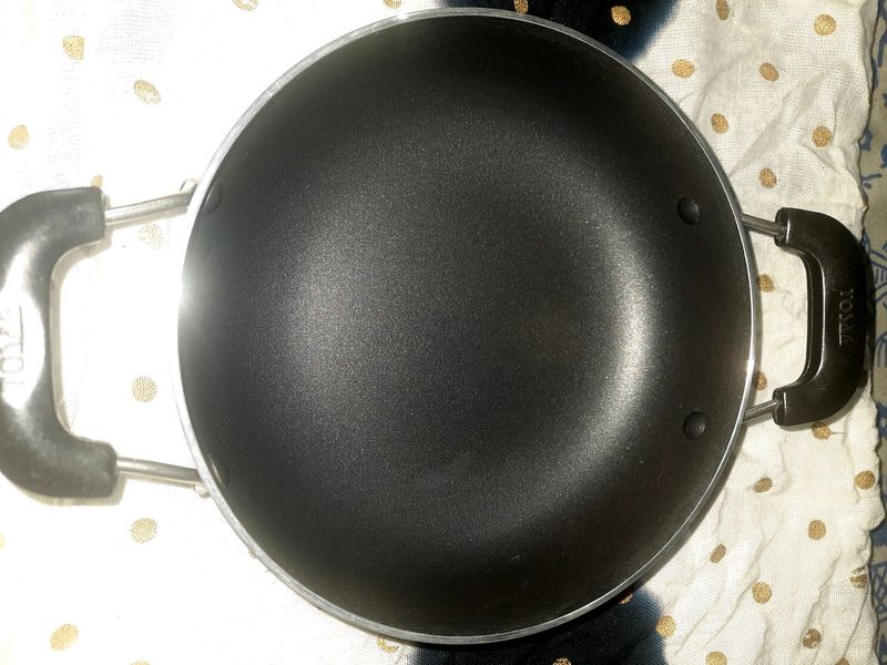 Non Stick Kadhai 1.25 Litre