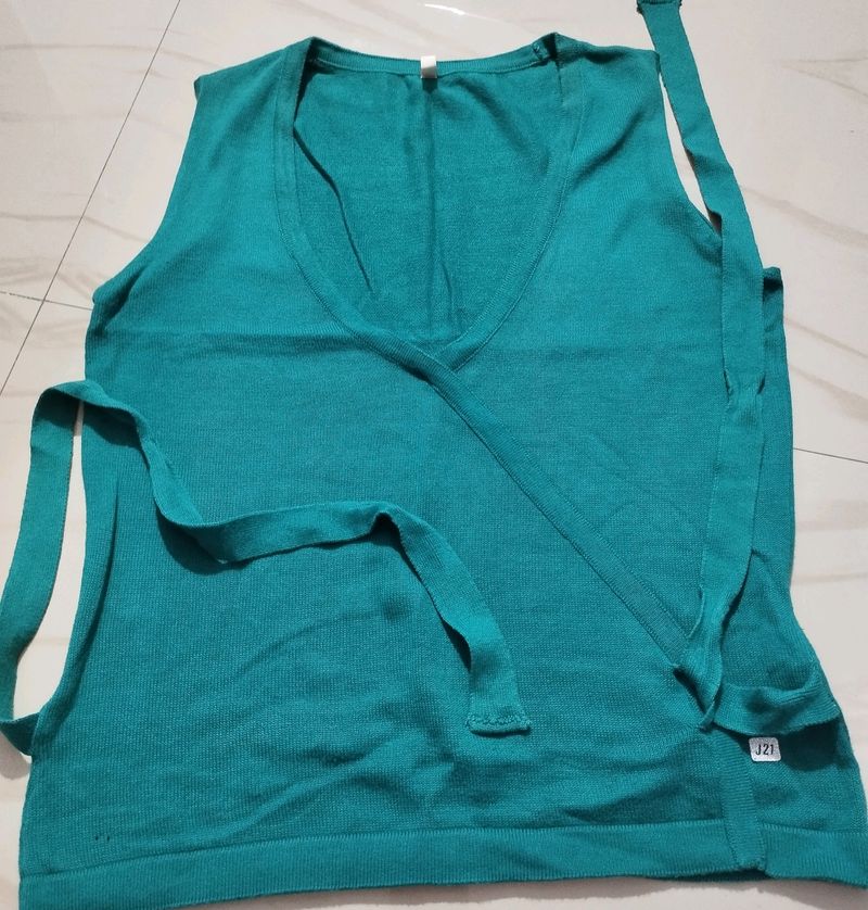 Jealous Branded Top - M Size